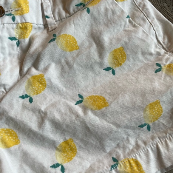 Old Navy Lemon Shorts, size 0 - Picture 2 of 4